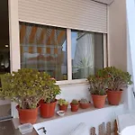Central Tranquility City Center Apartment By Namaste Elite